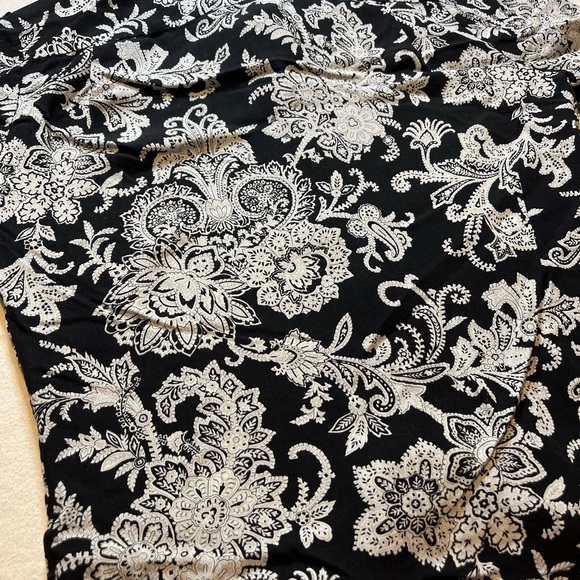 Pendleton Black and White Button Down Blouse with Vintage Pattern - Picture 5 of 6